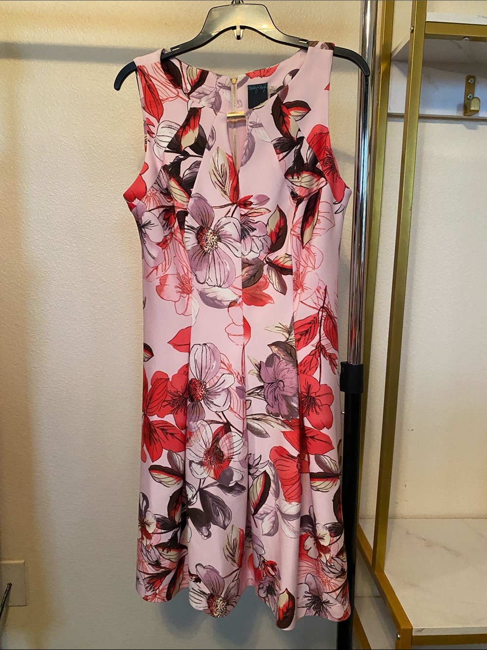 Women’s Gabby Skye Pink Floral Fit-and-Flare Dress
